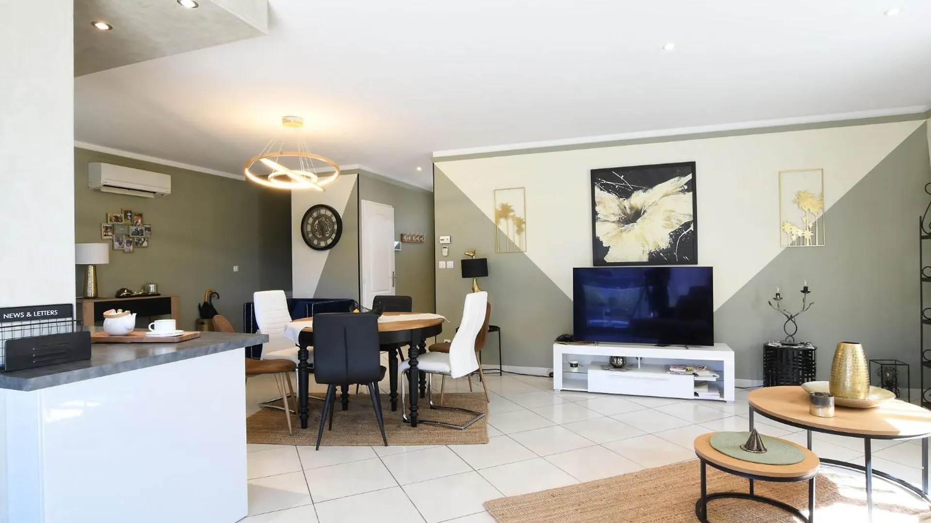 Villa Entre Les Alpilles, La Mer, La Camargue, A Huit Kilometres De Arles ,Villa Des Jasmins ,Piscine,3 Chambres ,Climatisation, Wifi Fibre Raphèle